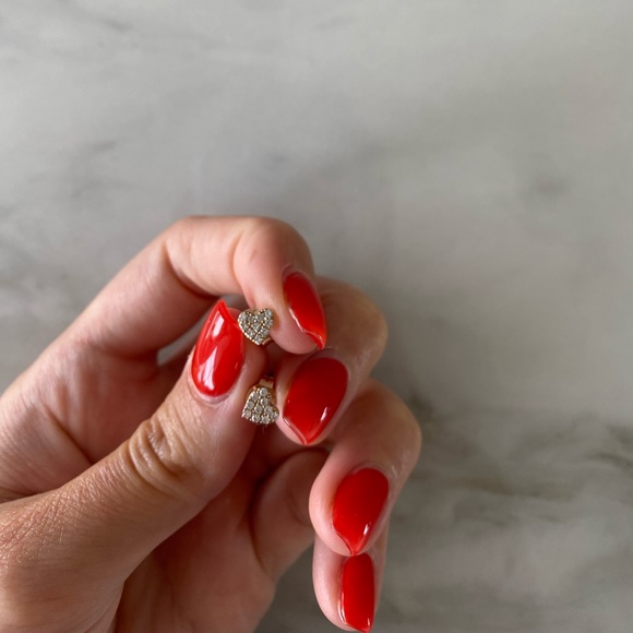 Diamond studs - Picture 2 of 3